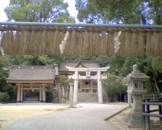 春日神社の内道