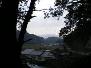 乙子神社が見据える南方の山々